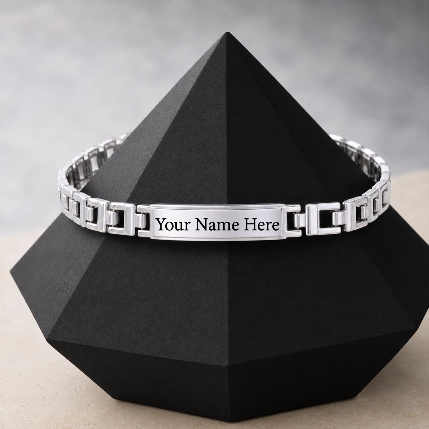 Customized Name Engraved Silver Plate Link Chain Bracelet (1 Pc) — image 1
